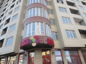 Satılır 3 otaqlı 72 m2 yeni tikili İnşaatçılar m.