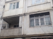 Satılır 1 otaqlı 32 m2 köhnə tikili 8 km