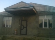 Satılır 3 otaqlı 90 m2 həyət evi Saray