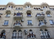 İcarəyə verilir 7 otaqlı 240 m2 ofis İçəri Şəhər m.