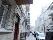 İcarəyə verilir 3 otaqlı 70 m2 köhnə tikili Axundov bağı