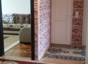 Satılır 3 otaqlı 75 m2 köhnə tikili Azərbaycan kinoteatrı