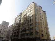 Satılır 6 otaqlı 350 m2 yeni tikili Şah İsmayıl Xətai m.