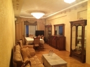 Satılır 3 otaqlı 138 m2 yeni tikili 3 mkr