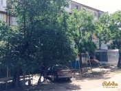 Satılır 2 otaqlı 45 m2 köhnə tikili 1 mkr