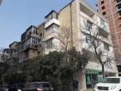 Satılır 2 otaqlı 60 m2 köhnə tikili Koala parkı