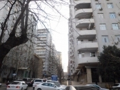 Satılır 3 otaqlı 105 m2 yeni tikili Nizami m.