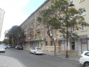 Satılır 5 otaqlı 100 m2 köhnə tikili Nərimanov r.