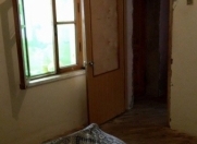 Satılır 2 otaqlı 74 m2 köhnə tikili İnşaatçılar m.