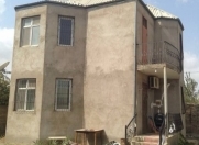 Satılır 4 otaqlı 600 m2 həyət evi Binə