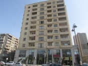 Satılır 3 otaqlı 140 m2 yeni tikili Tibb Universiteti