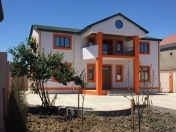 Satılır 5 otaqlı 300 m2 həyət evi Binə
