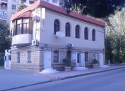 Satılır 7 otaqlı 230 m2 obyekt Əhmədli m.