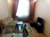 İcarəyə verilir 3 otaqlı 100 m2 yeni tikili Bakı Dövlət Universiteti