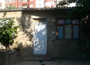 Satılır 2 otaqlı 45 m2 həyət evi 9 mkr
