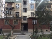 Satılır 6 otaqlı 160 m2 köhnə tikili 3 mkr