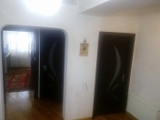 Satılır 3 otaqlı 86 m2 yeni tikili İnşaatçılar m.