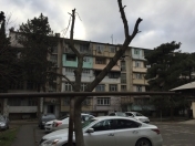 Satılır 4 otaqlı 100 m2 köhnə tikili Bakıxanov