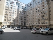 Satılır 2 otaqlı 50 m2 yeni tikili İnşaatçılar m.