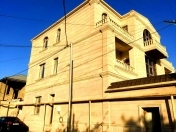 Satılır 12 otaqlı 600 m2 həyət evi Həzi Aslanov