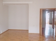 Satılır 5 otaqlı 260 m2 yeni tikili Nərimanov r.