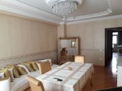 Satılır 2 otaqlı 90 m2 yeni tikili Qələbə dairəsi