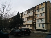 Satılır 3 otaqlı 80 m2 köhnə tikili Həzi Aslanov