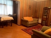 Satılır 1 otaqlı 42 m2 köhnə tikili Nəsimi m.