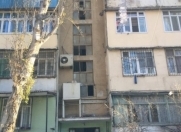 Satılır 4 otaqlı 120 m2 köhnə tikili Qaraçuxur