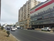 Satılır 3 otaqlı 1000 m2 obyekt Xalqlar Dostluğu m.