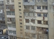 İcarəyə verilir 3 otaqlı 80 m2 köhnə tikili İnşaatçılar m.