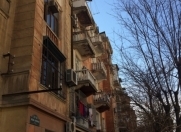 Satılır 4 otaqlı 90 m2 köhnə tikili Nəriman Nərimanov parkı