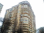 İcarəyə verilir 4 otaqlı 204 m2 yeni tikili Caspian Plaza