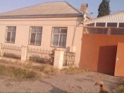 Satılır 4 otaqlı 800 m2 həyət evi Quba