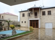 Satılır 7 otaqlı 260 m2 həyət evi Koroğlu m.