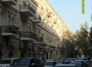 İcarəyə verilir 2 otaqlı 55 m2 köhnə tikili Molokan bağı