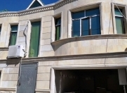 Satılır 6 otaqlı 240 m2 həyət evi Ramana