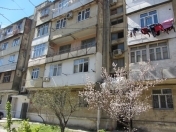 Satılır 1 otaqlı 46 m2 köhnə tikili Ukrayna dairəsi