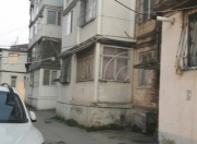 Satılır 3 otaqlı 65 m2 köhnə tikili Elmlər Akademiyası m.