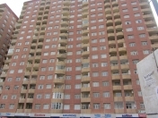 Satılır 1 otaqlı 50 m2 yeni tikili İnşaatçılar m.