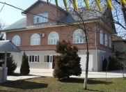 Satılır 8 otaqlı 380 m2 həyət evi Lənkəran