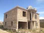 Satılır 6 otaqlı 220 m2 həyət evi Binə