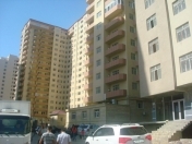 Satılır 3 otaqlı 98 m2 yeni tikili İnşaatçılar m.