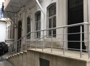 İcarəyə verilir 4 otaqlı 70 m2 obyekt İçəri Şəhər m.