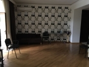 İcarəyə verilir 3 otaqlı 82 m2 köhnə tikili Fəvvarələr meydanı