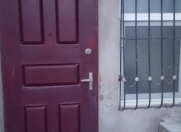 İcarəyə verilir 2 otaqlı 105 m2 həyət evi Şəhidlər xiyabanı