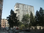 İcarəyə verilir 4 otaqlı 180 m2 yeni tikili Musabəyov parkı