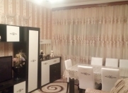 Satılır 4 otaqlı 110 m2 köhnə tikili Xalqlar Dostluğu m.