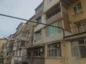 Satılır 2 otaqlı 55 m2 köhnə tikili Bakıxanov
