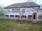 Satılır 4 otaqlı 280 m2 bağ evi Lənkəran